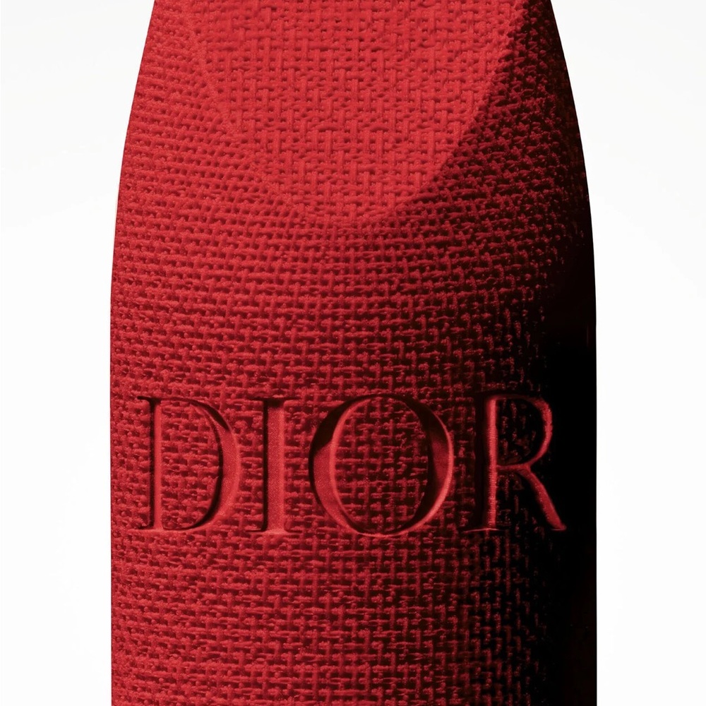 Dior Rouge 666 Rouge en Diable velvet finish in Bold Red Matte